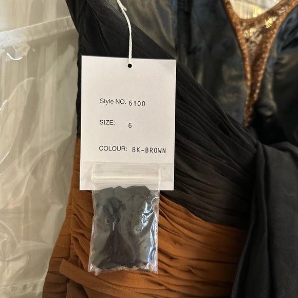 Leopard evening gown - Picture 4 of 8